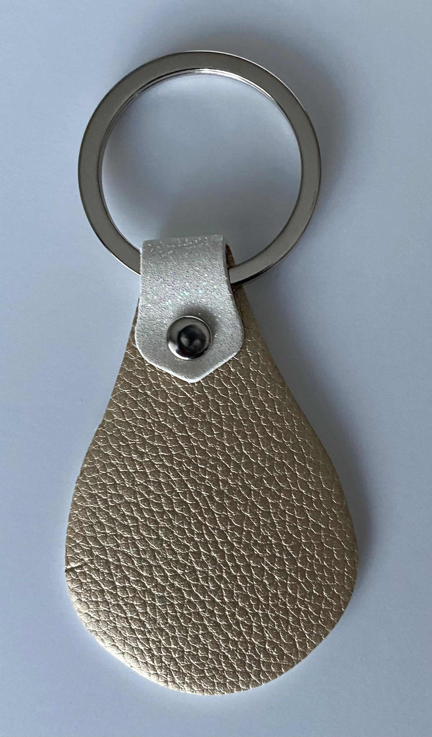 Custom Keychains: Personalize Your Everyday Carry